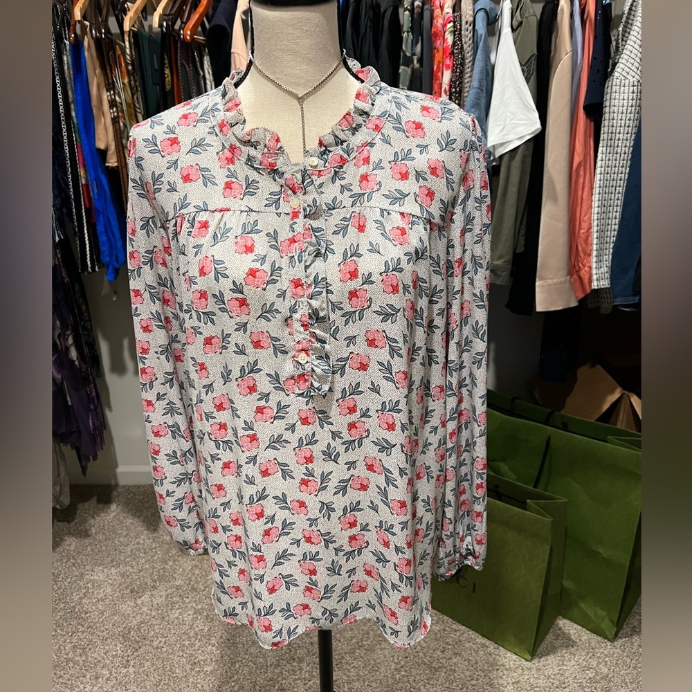 SALE!!!! The Loft by Ann Taylor - floral blouse size large. Like new!